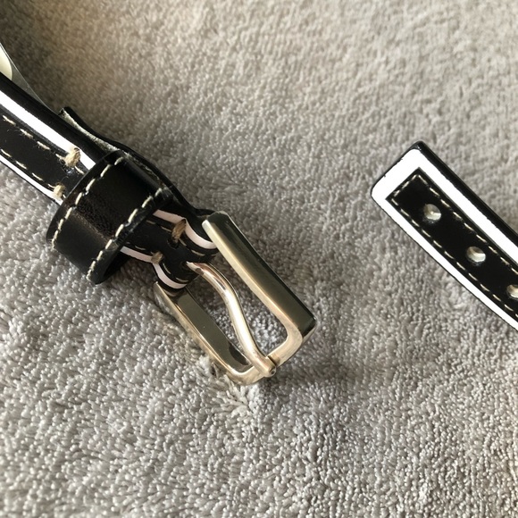NINE WEST FASHION BLACK & WHITE SKINNY BELT w/SILVER BUCKLE SMALL - Picture 4 of 7